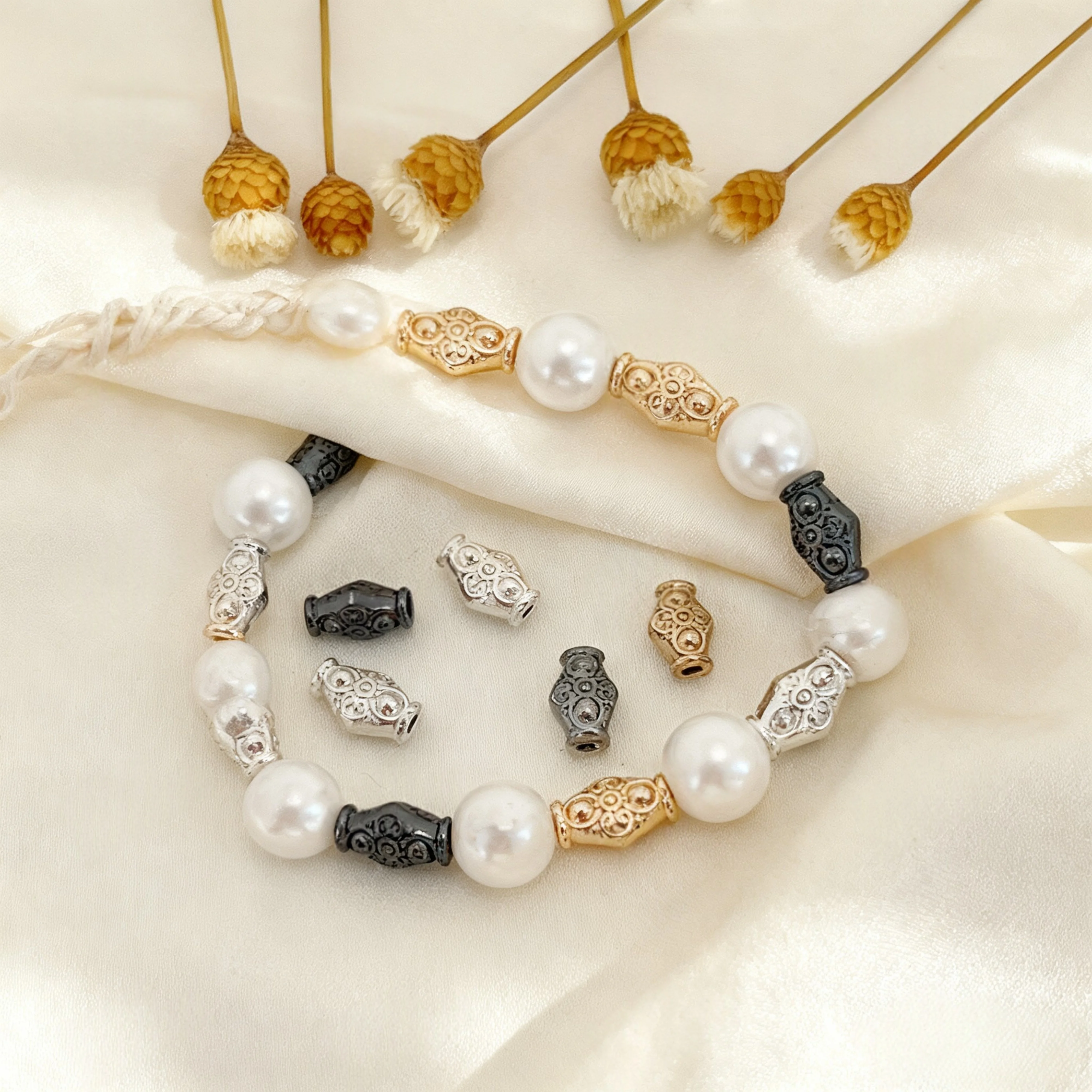 

5pc Copper Gold-plated Retro Hollow Vase Spacer Beads DIY Pearl Bracelet Necklace Accessories Jewelry Making Materials Wholesale