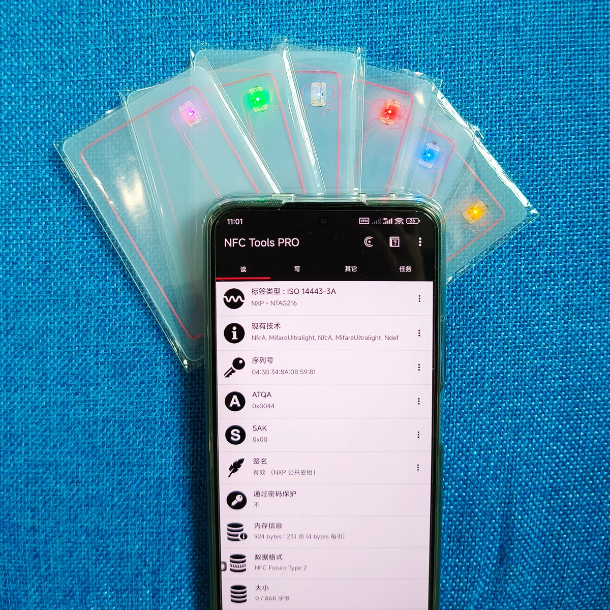 

5 Pcs Access control id flashes，216chip 13.56MHZ NFC blank access cards with transparent luminous induction PVC door cards