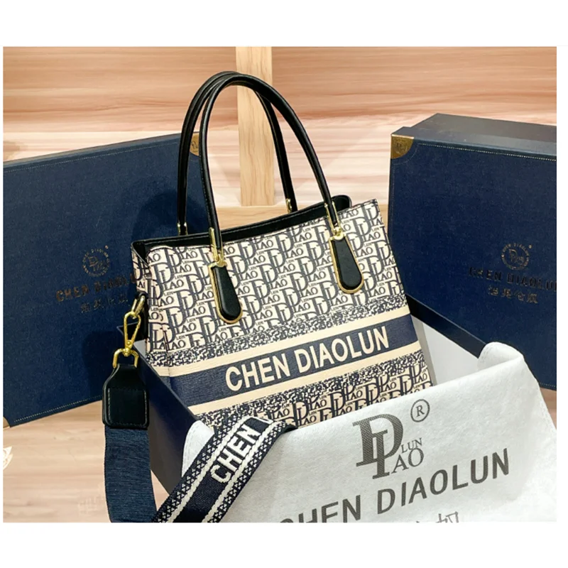 

Large Capacity Tote Bag New Mum Bag Outdoor Travel Bag Trend Handbag Shoulder Bag Vegetable Blue Bag
