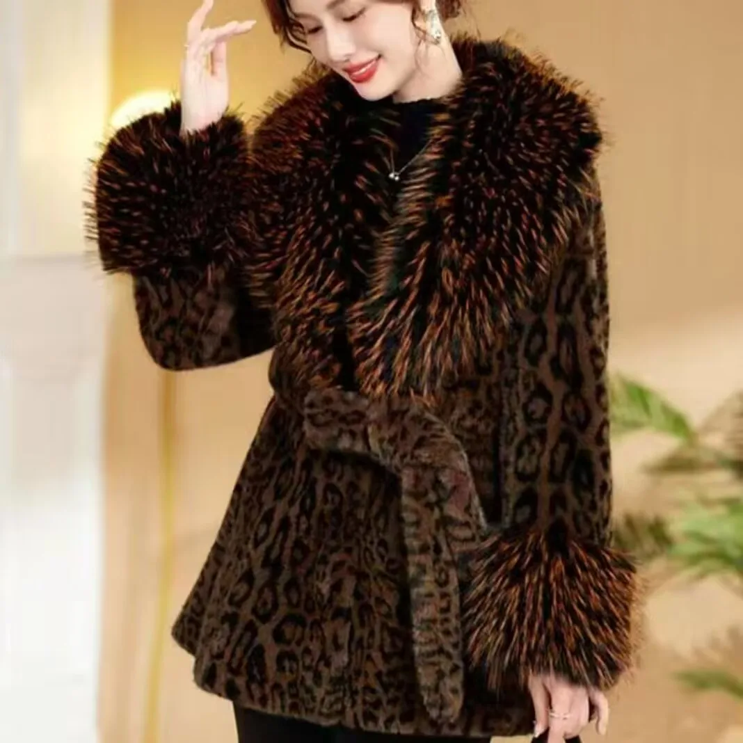 2025 Nieuwe Middellange Herfst Winter Luipaard Print Bontjas Voor Vrouwen Temperament Bontkraag Dikker Overjas High End Bontjas
