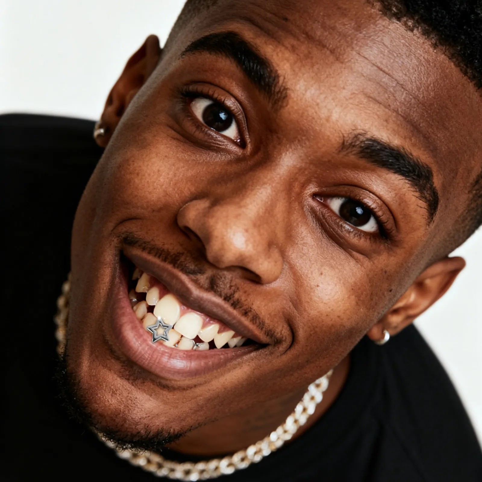 2 Piezas de Cubiertas Dentales Metálicas con Forma de Estrella de Cinco Puntas, Estilo Hip Hop, para Dientes Individuales, Joyería de Moda, Accesorios para Disfraces de Fiesta y Cosplay de Raperos