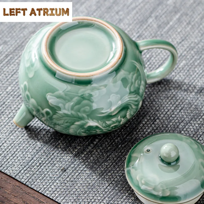150ml Yue Kiln Celadon Relief Dragon And Phoenix Teapot Vintage Tea Infuser Pot Tea Maker Kettle With Ball Hole Tea Service Gift