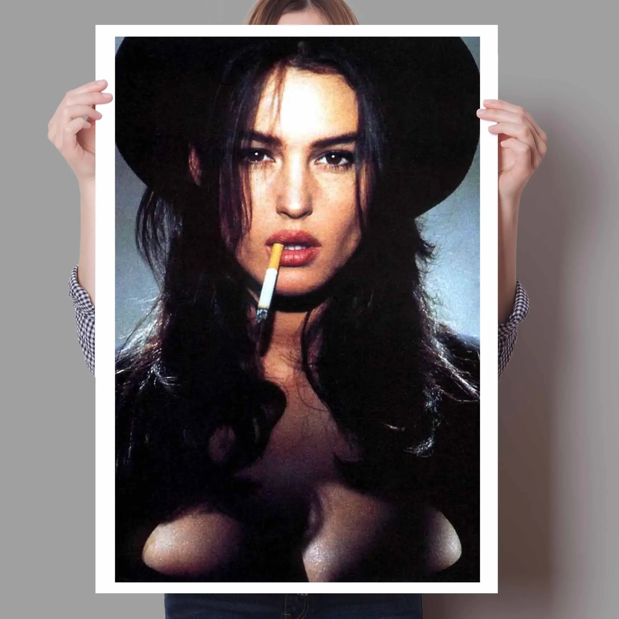 Monica Bellucci Personality Smoking Movie Bar Decor Painting Home Decor Poster Room Wall Decor Canvas Quality Poster Decoration