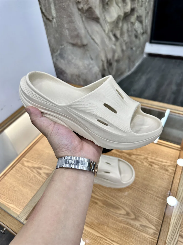 Comfortable Lightweight Breathable Men's Slip-On Sandals EVA Integrated Design Sporty Casual Flat Heel Pure Color Summer Sandals