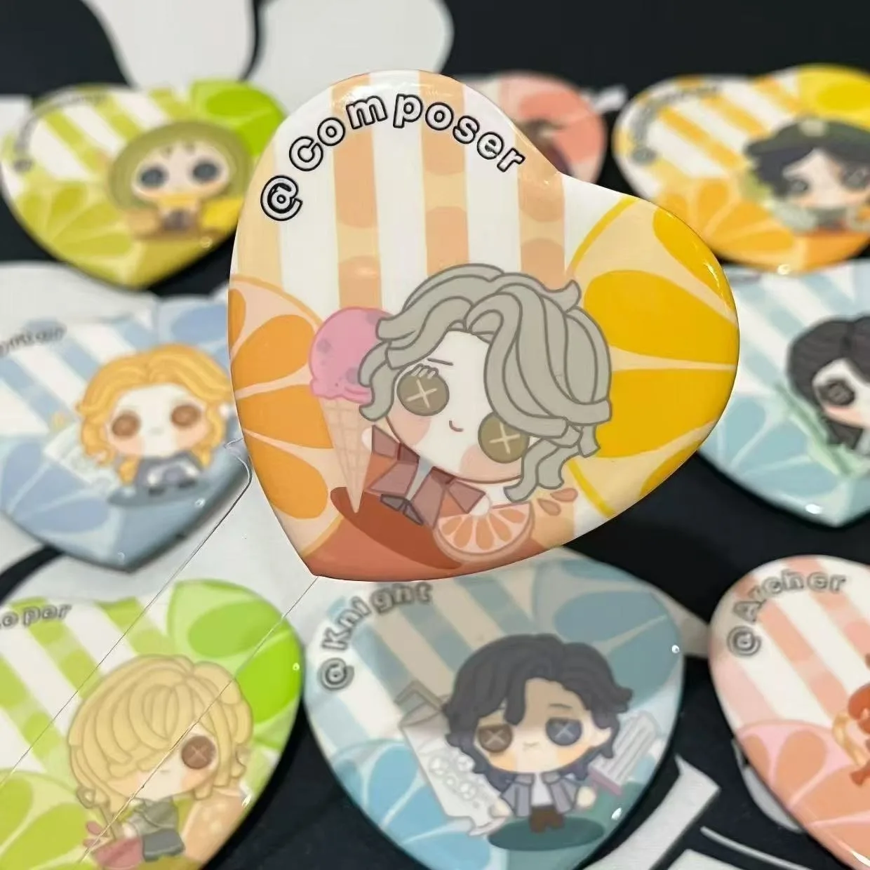 Nueva mercancía de cosplay de quinta personalidad, barra de corazón de cola de zorra, insignia, broche de hojalata, decoración de bolso, regalo