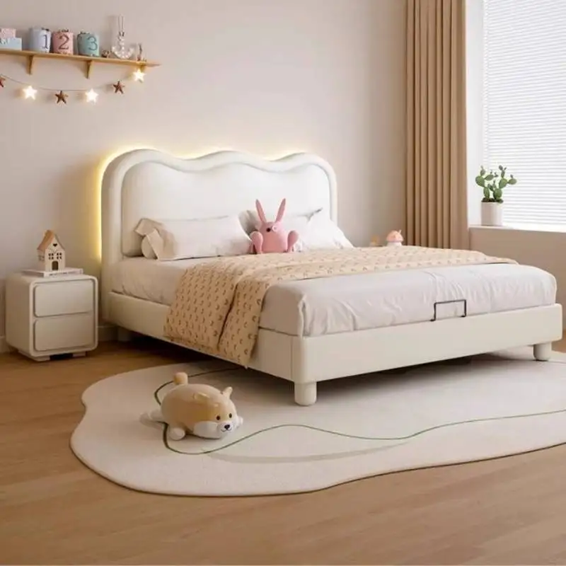 سرير أطفال أبيض بسيط وبسيط وفاخر وآمن بتصميم عصري للأطفال سرير أطفال فردي مخصص خشبي Lettino Per Bambini Furniture
