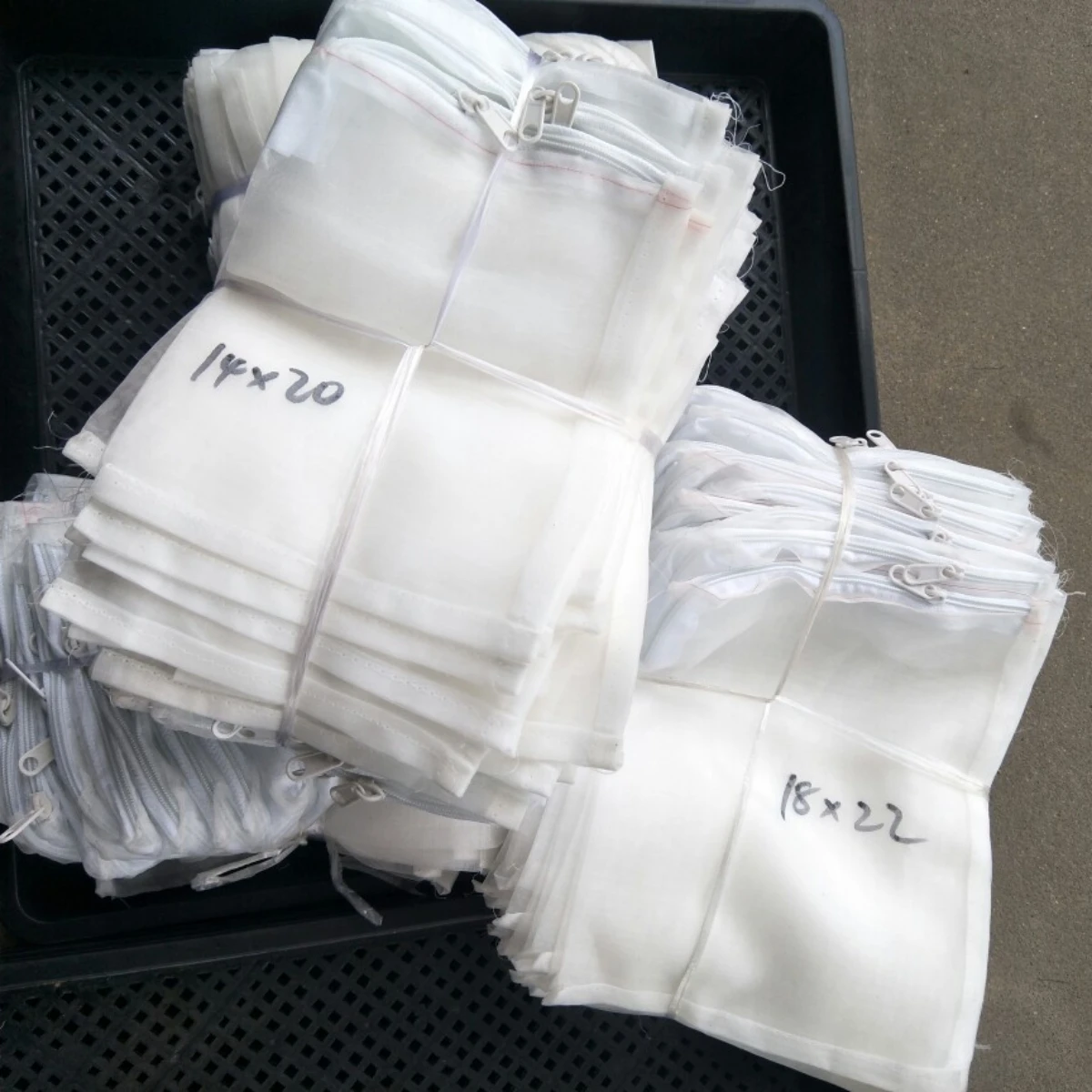 1/5Pcs Aquarium Filter Bags with Zipper 100 Mesh Nylon Bacteria House Activated Carbon Container Fish Tank Filtration White Bags view 4