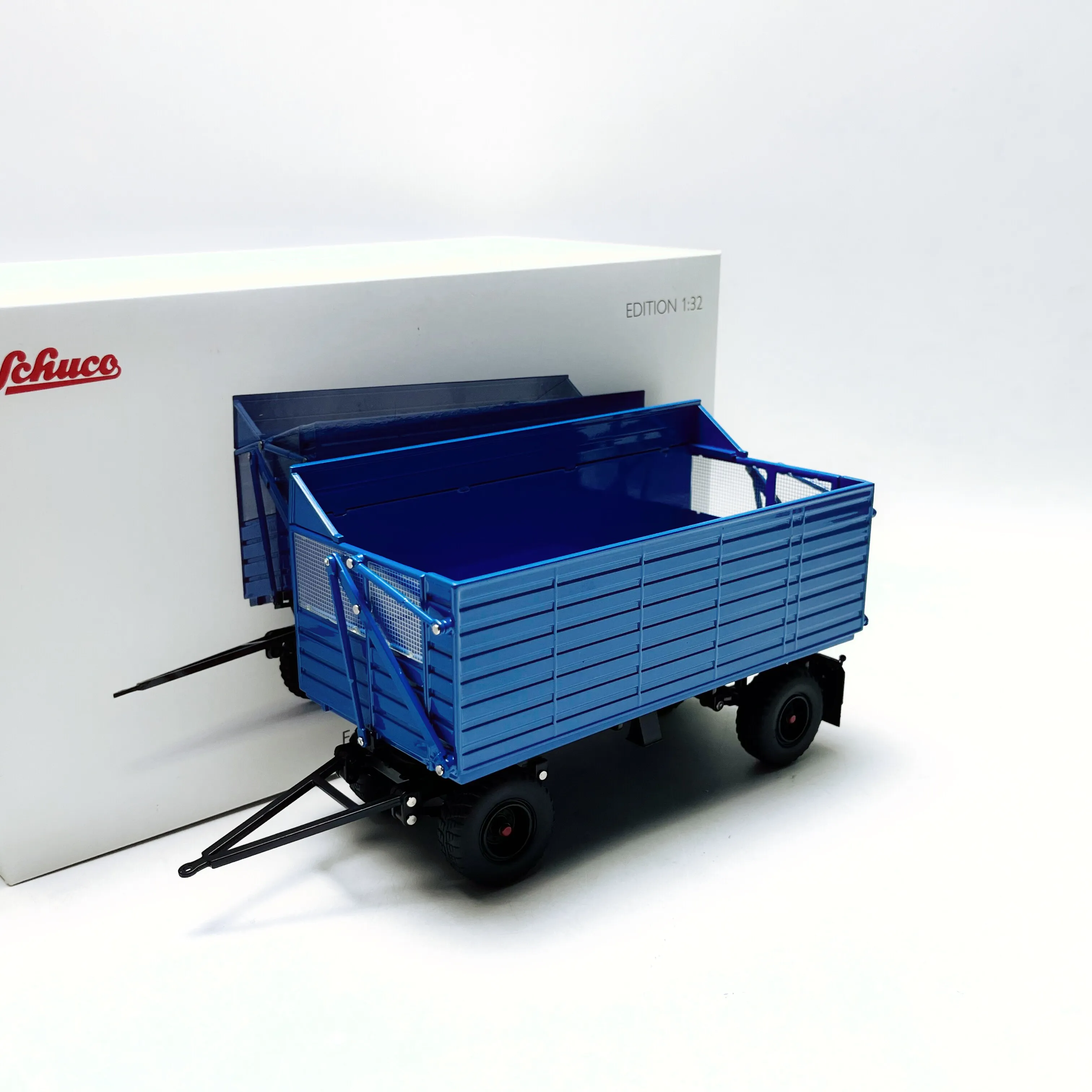 

Diecast Schuco 1/32 Scale Footchritt HW 80 SHA Tractor Trailer Alloy Car Model