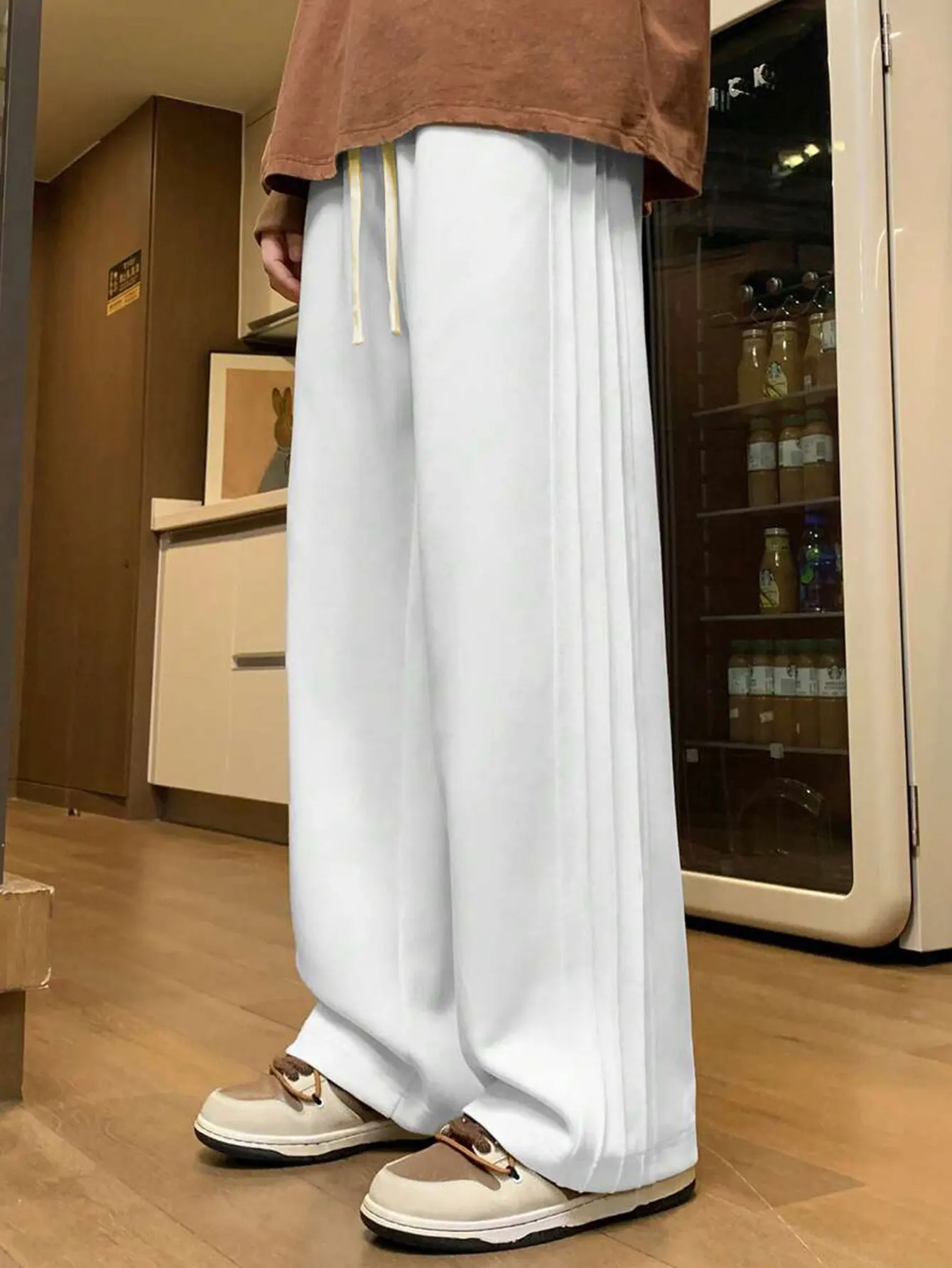 Herren-Freizeithosen, Locker Geschnittenes Design mit Weitem Bein, Elastischer Bund, Bequem für den Alltag, Modische Herrenbekleidung, Trendig und Stilvoll – Detail 28