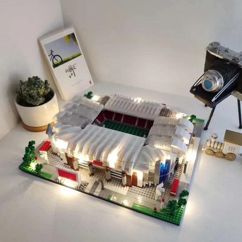 

Street View Football Field Mini Building Blocks Soccer Camp Nou Signal Iduna Park Famous Architecture Model bricks Toys For Boy