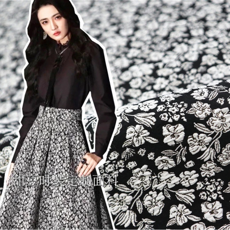 

Металлическая проволочная пряжа, окрашенная жаккардовая ткань, маленькое платье с цветочным принтом, ветровка, пальто, брендовый модный дизайн, швейные материалы, ткань