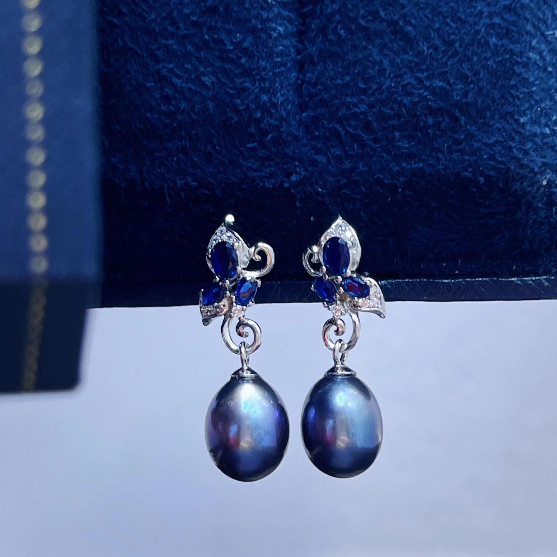 Vintage Butterfly Natural Freshwater Pearl Dangle Earrings Dark Teardrop Pearl Blue Gem Zircon Women Elegant Jewelry