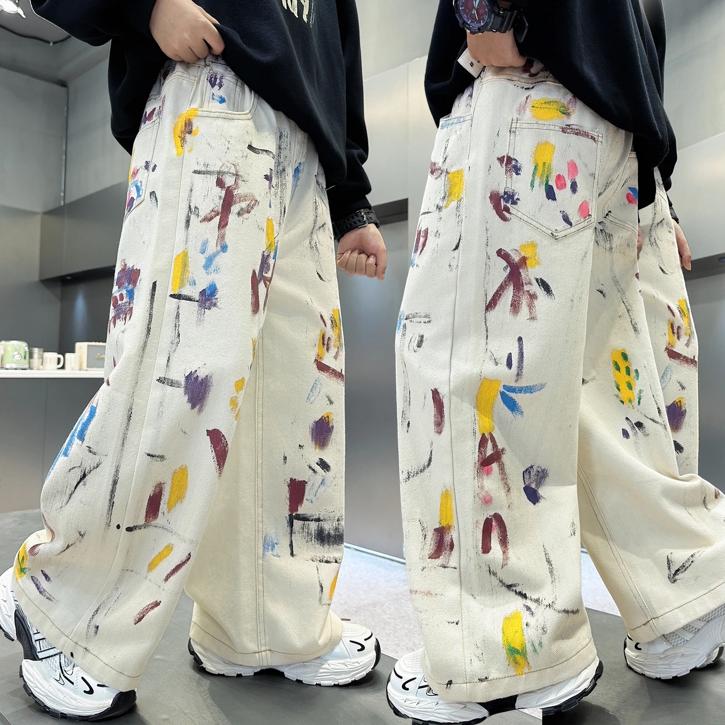 

New Children High Fashion Y2K Beige Jeans Pants with Drawing for Tween Boys Girls Trendy Streetwear Kids Graffiti Denim Trousers