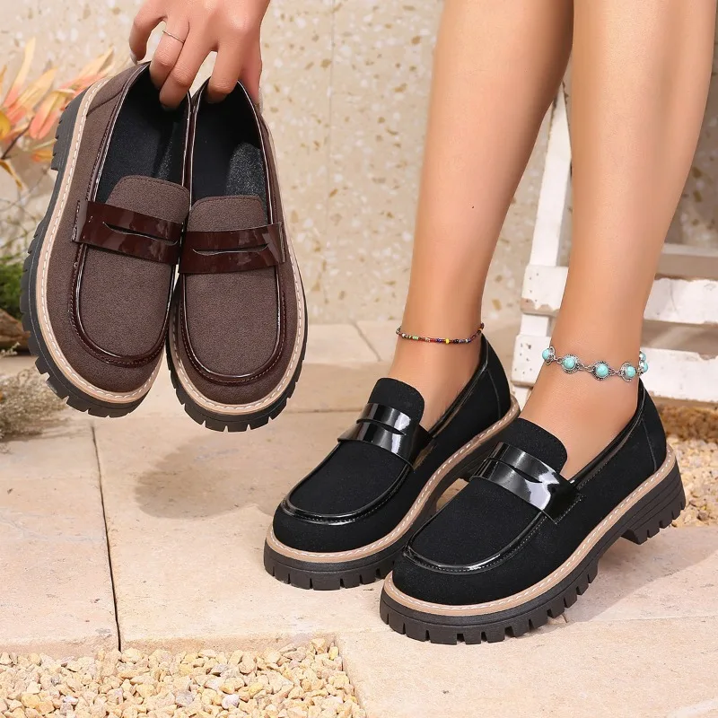 

2025 New Fashionable Retro Color Blocked British Style Small Leather Shoes for Women Casual Coarse Heel Thick Soled Single Shoes