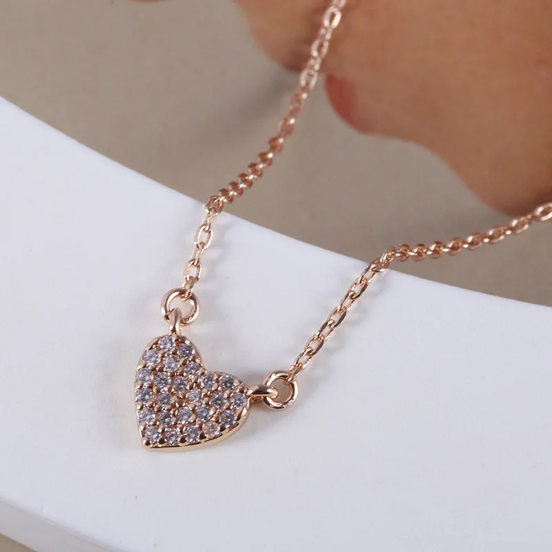 

KS European and American Sweet Fashion Niche Versatile Full Diamond Three-dimensional Love Heart Necklace Lock