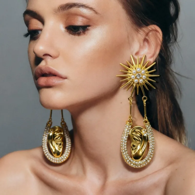 Retro Sun Star Flash Retro Facial Art Luxury Earrings,Designer Stylish Ear Shape Earrings Party High-end Long Earrings Women