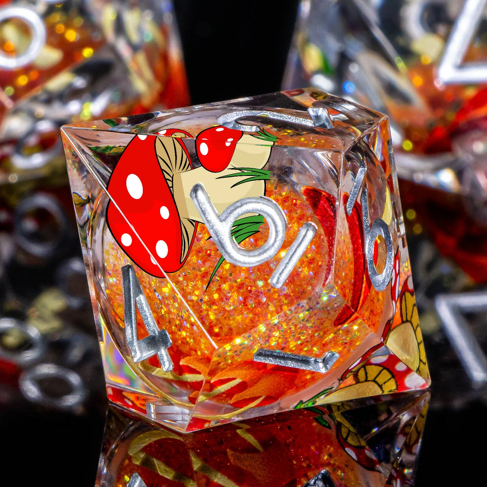 Mushroom Liquid Core Dice, 7pcs Sharp Edge Resin Dice Set DND for Dungeon and Dragon, Role Playing D&D Dice D20 D12 D10 D8 D6 D4