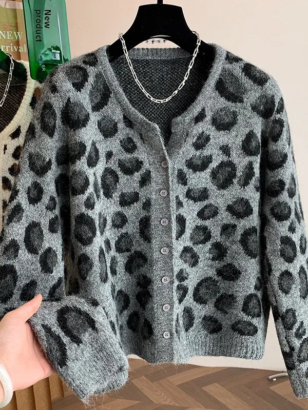 

Винтажный вязаный свитер премиум-класса с леопардовым принтом, свободный женский осенне-зимний теплый универсальный верхний свитер на одной пуговице