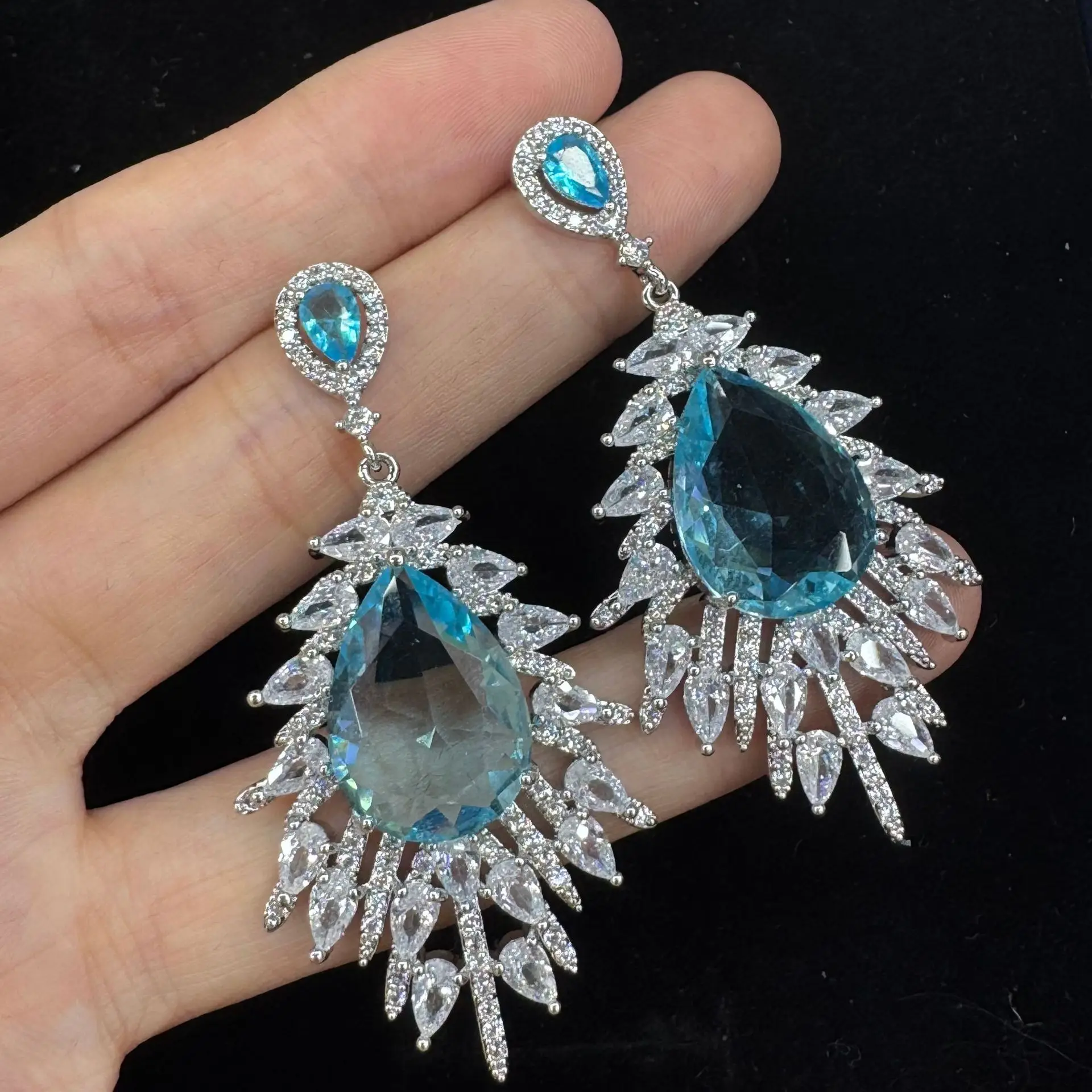 

classy shiny earrings for women luxury jewelry water drop pendant white pink blue dangling earrings dinner party wedding gift