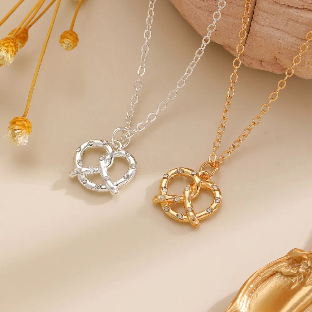 Exquisite Simple Micro-inlay Zircon Geometric Hollowout Alkali Water Knot Pendant Necklace for Women Jewelry Accessories Gifts