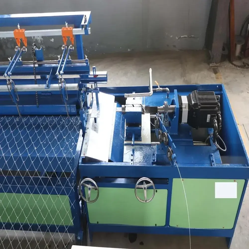 YG Diamond Metal Mesh Machine Wire Fence Machine Automatic Chain Link Fence Making Machine for Making Cyclone Wire Mesh