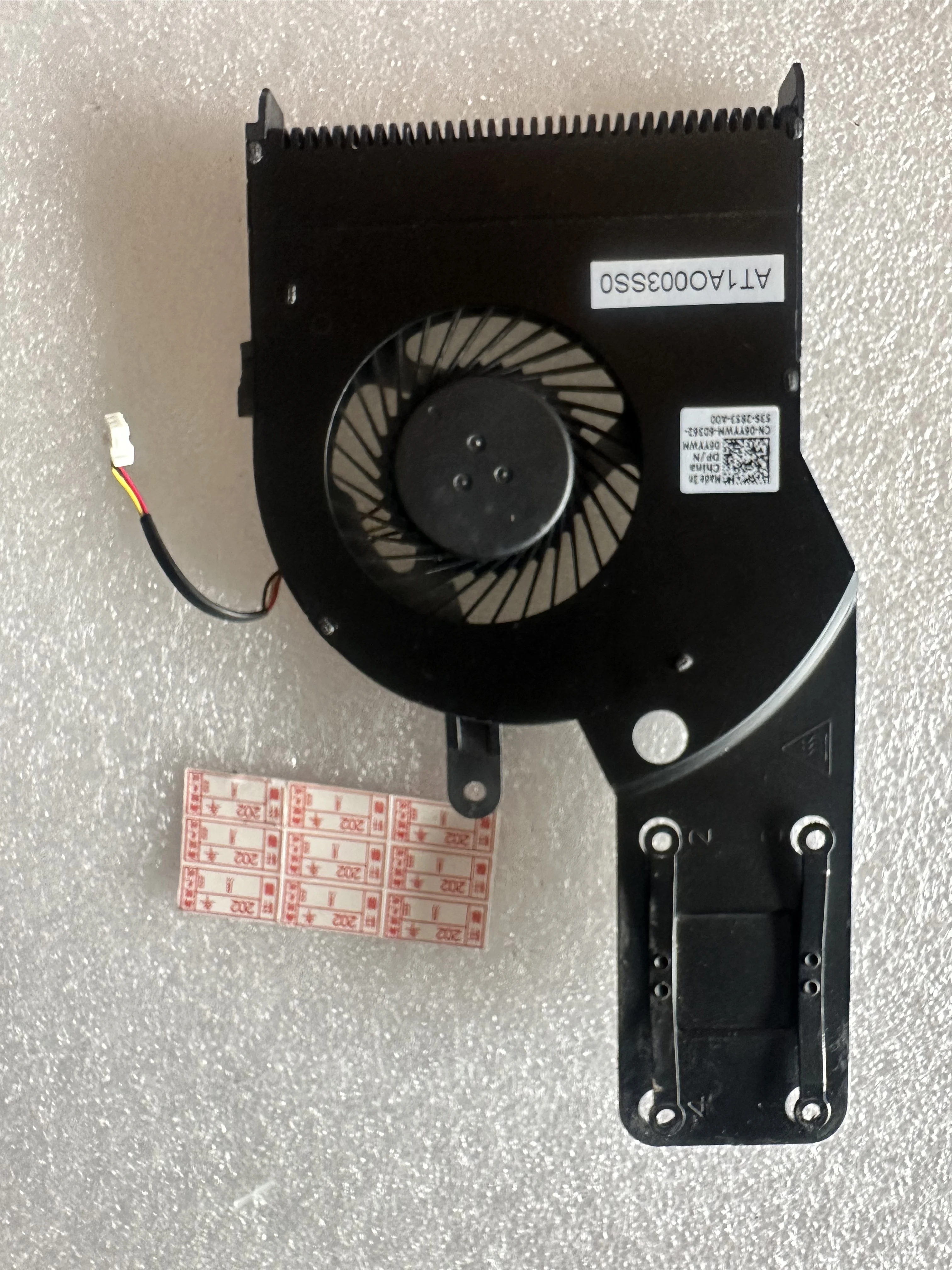 

Для радиатора DELL 5552, вентилятора, оригинал