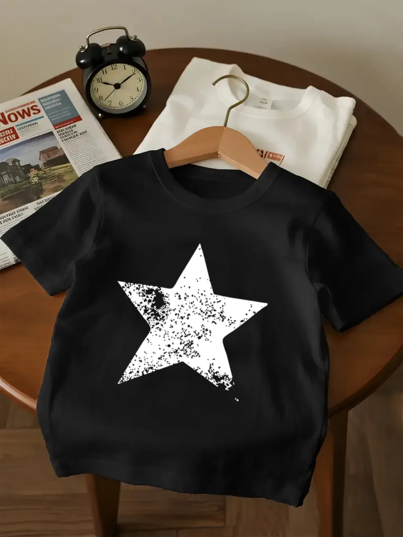 Children's Casual Short Sleeved Five Pointed Star Printed Fashionable and Fun Summer Style Parent-child Round Neck T-shirt