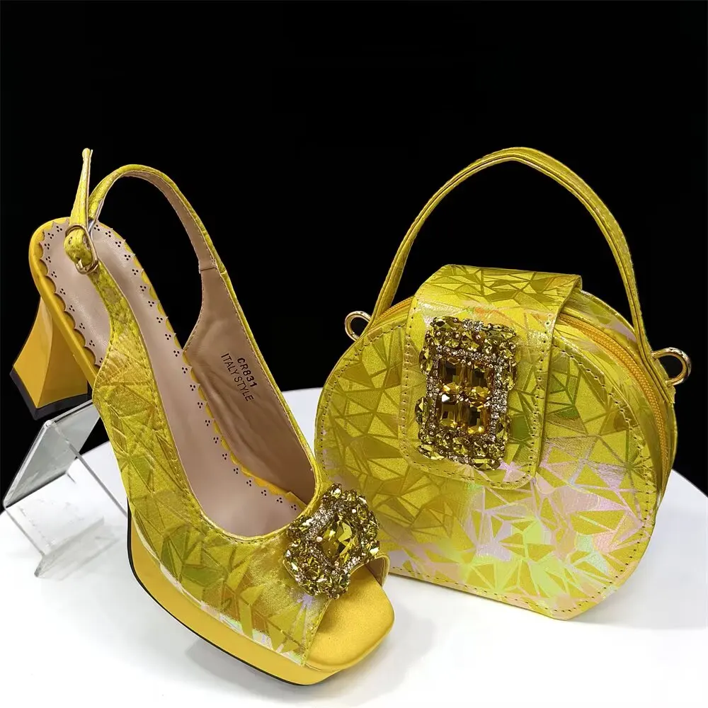 Nigerian Style PU With Rhinestone Shoes With Matching Bags Set Latest African Women Sandals Shoes and Bags Set For Party