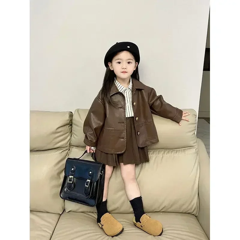 

Girls Clothes Suit Autumn 2023 New Fashion Style Childrens Fashionable Coat Female Baby Shirt Pleated Skirt Three-pieces Set