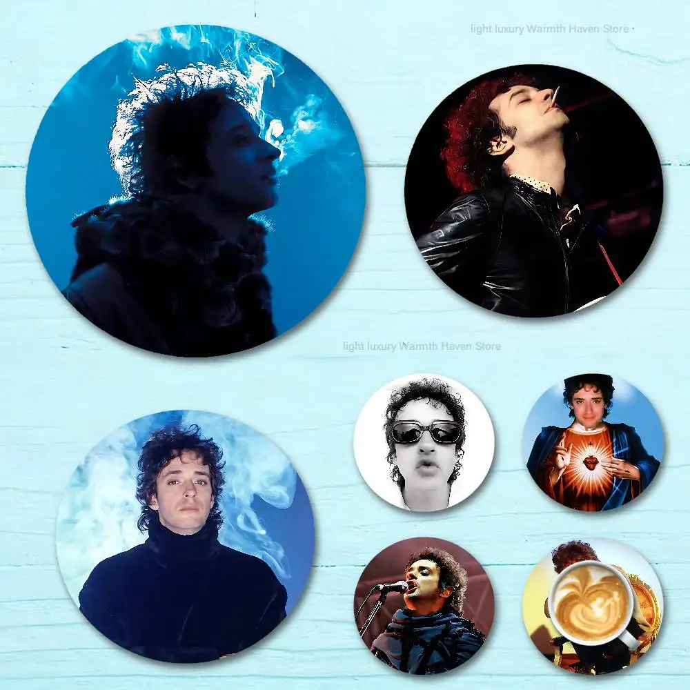 

G-Gustavo Singer C-Cerati Heat Resistant Round Wooden Coasters Non-slip Drink Cafe Decoration 2D Flat Color Print Coasters