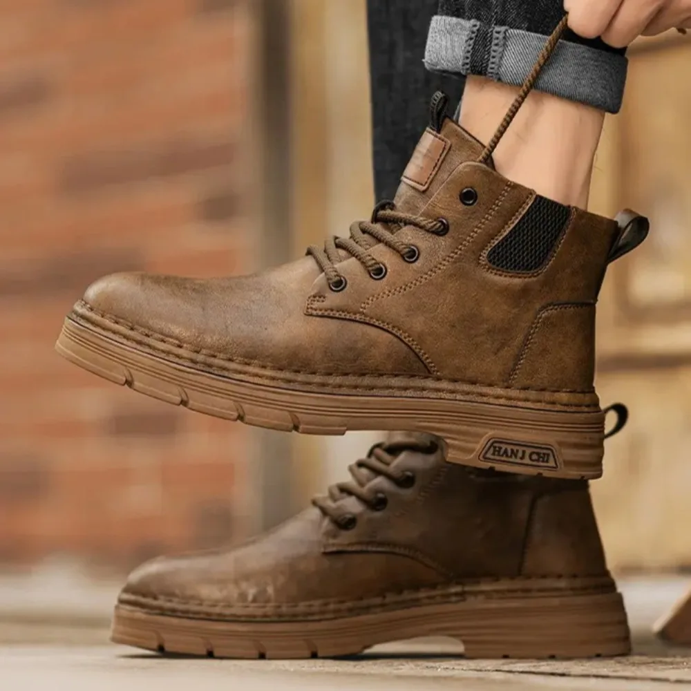 2025 Botas de tobillo tipo cargo británicas: parte superior de cuero con aislamiento impermeable, banda de rodadura antideslizante, versátiles para aventuras urbanas y al aire libre