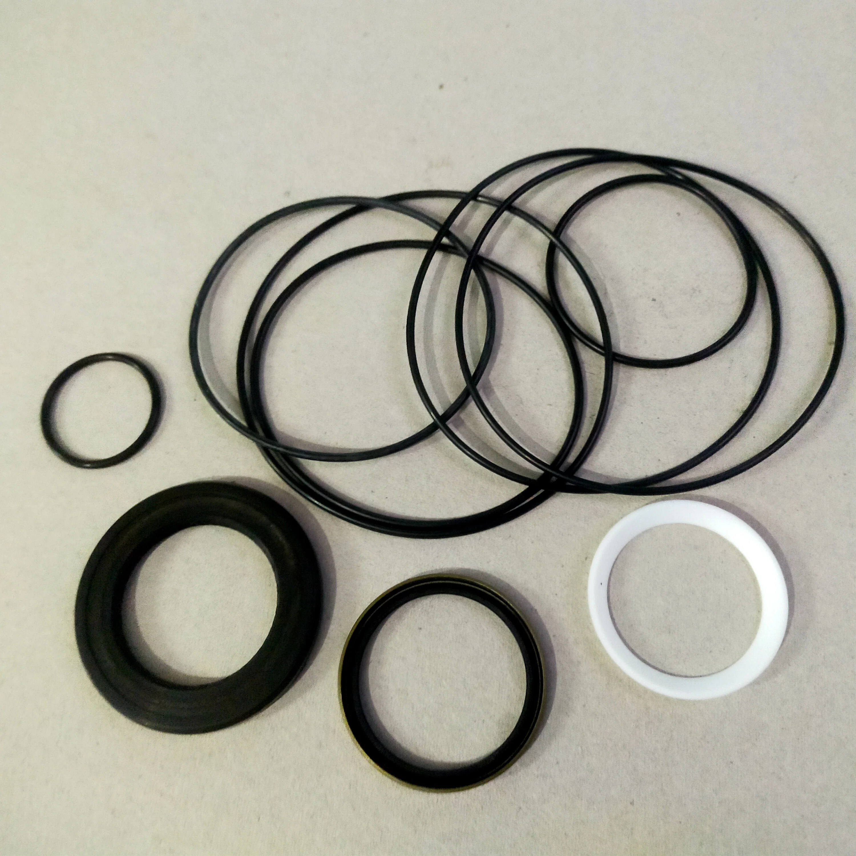 طقم ختم عالي الجودة 151F0111 150F0111 لمحرك Sauer Danfoss #4