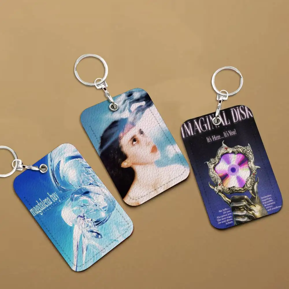 

Стильный кожаный картхолдер-брелок M-Magdalena B-Bay: компактный дорожный чехол для необходимых вещей