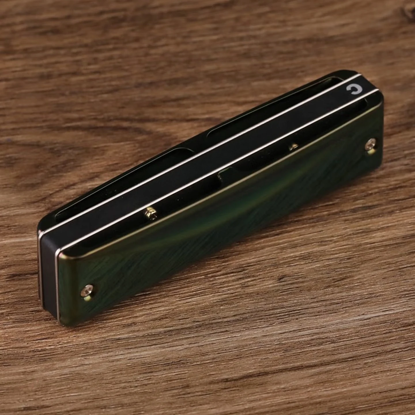 Bruce 10-hole harmonica olive green for adult students
