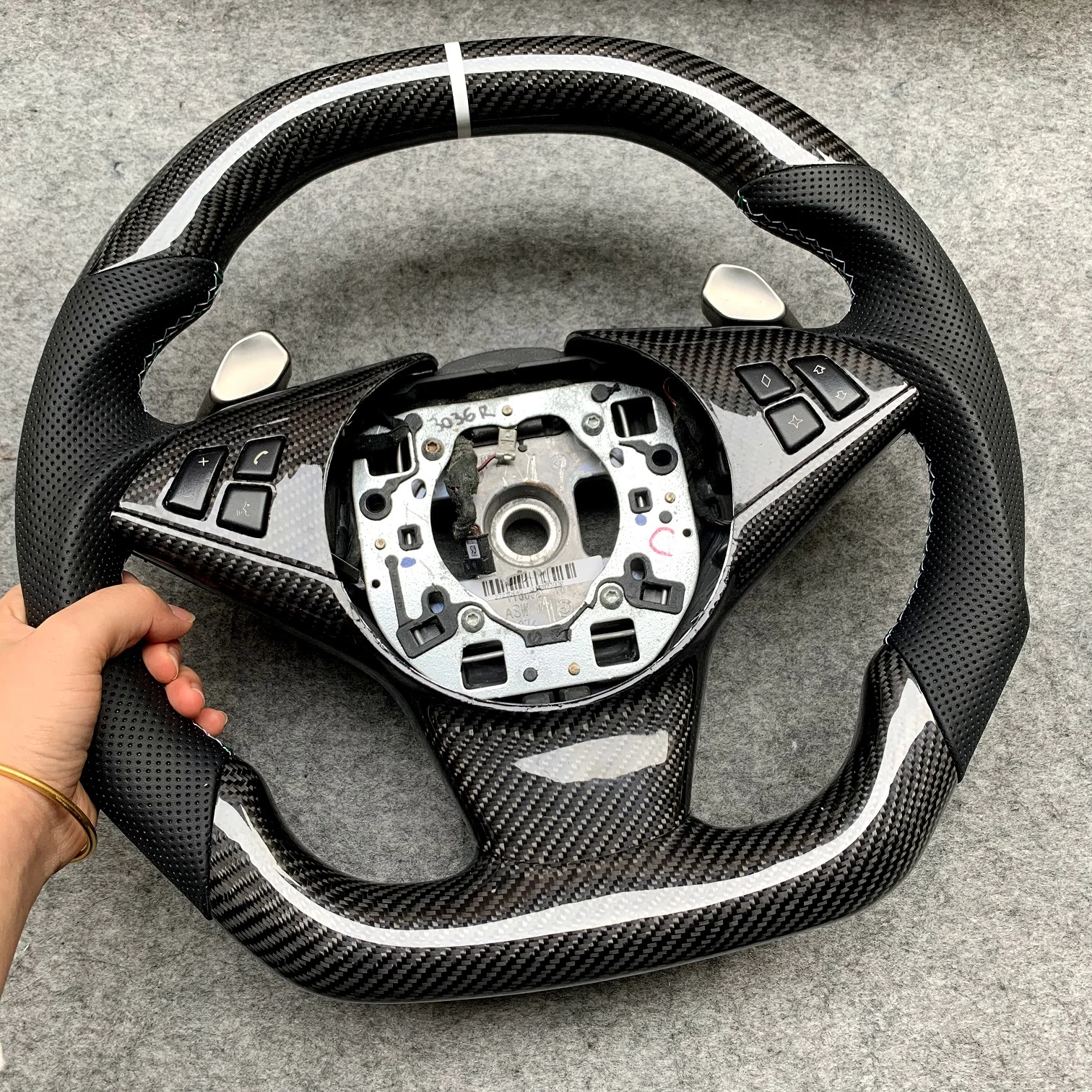 Carbon fiber steering wheel for BMW E60 E63 with perforated leather white stripe carbon trim buttons paddle shifters