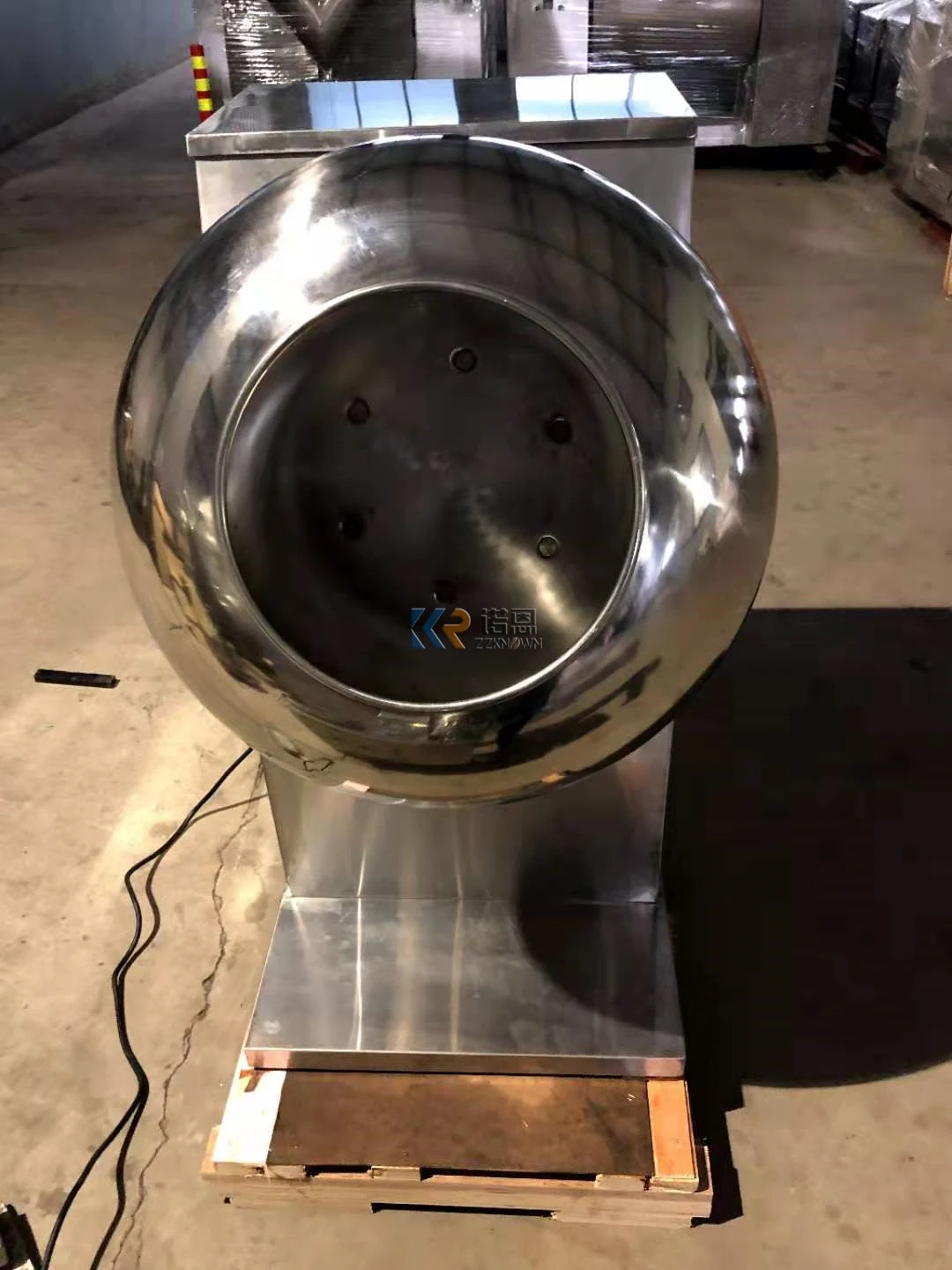 อัตโนมัติไฟฟ้าเชิงพาณิชย์ช็อกโกแลต Panning Enrobing เครื่องมัลติฟังก์ชั่ถั่วลิสงลูกอมน้ําตาลเคลือบเครื่องพ่น