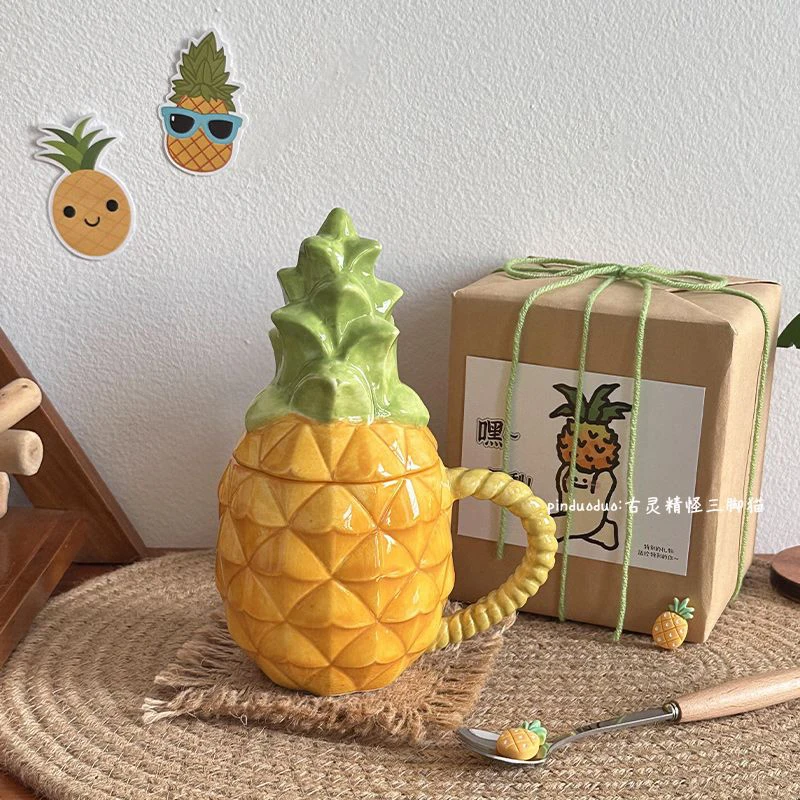 

Creative Pineapple Ceramic Mug, Novelty Coffee Cup for Students, Cute Birthday Gift & Trendy Souvenir