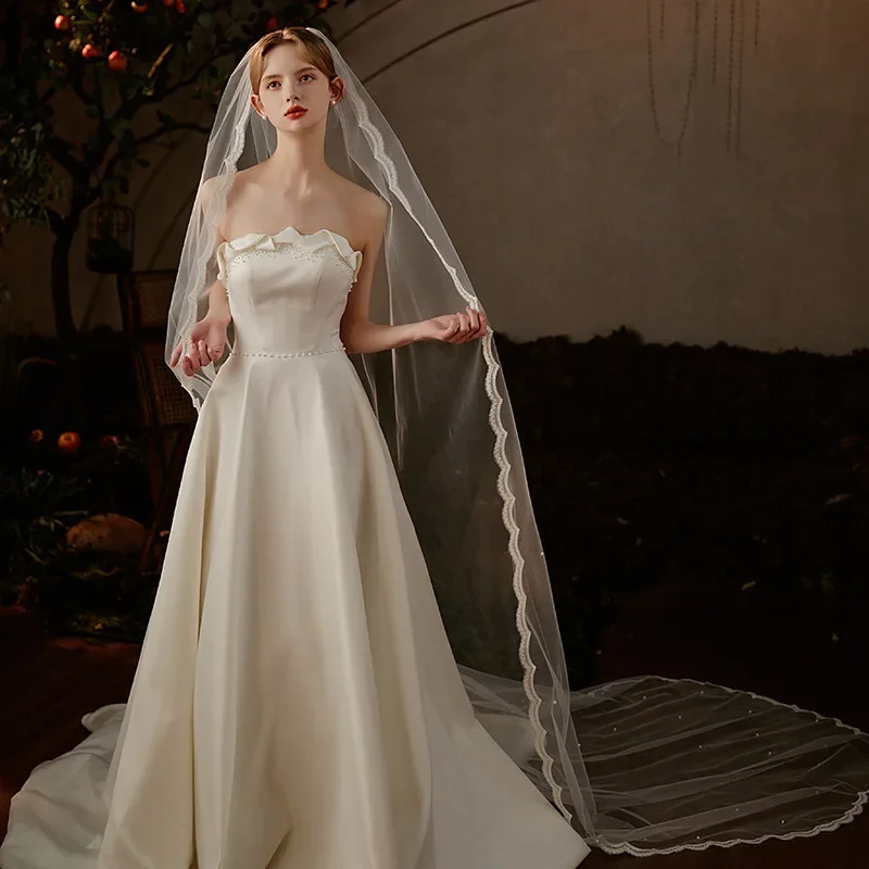 حجاب واحد من الدانتيل الأبيض وحجاب اللؤلؤ ذيل طويل تاج الزفاف #3