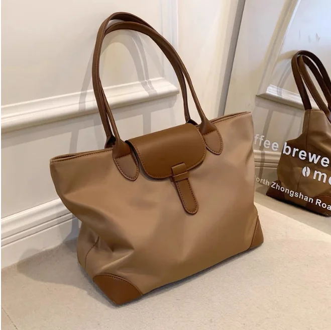 Large-Capacity Oxford Cloth Nylon Tote Bag for Female Students Versatile Single-Shoulder Daily Commuting Bag Practical Design