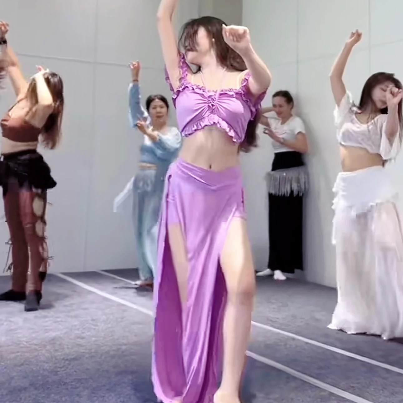 Zestaw do ćwiczeń tańca brzucha 2025 Zaawansowany Seksowny Kostium Występowy Dorosła Kobieta Orientalny Tańcik Brzucha Profesjonalne Ubrania Treningowe