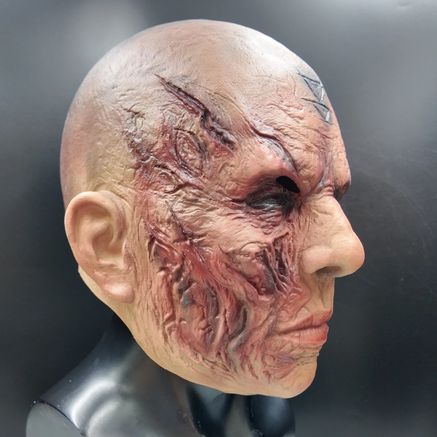 Gruselige Priester-Dämon-Latexmaske, Vollkopf-Halloween-Horrormaske, Erwachsenen-Zombie-Cosplay-Party-Karneval-Kostüm-Requisite – Detail 7