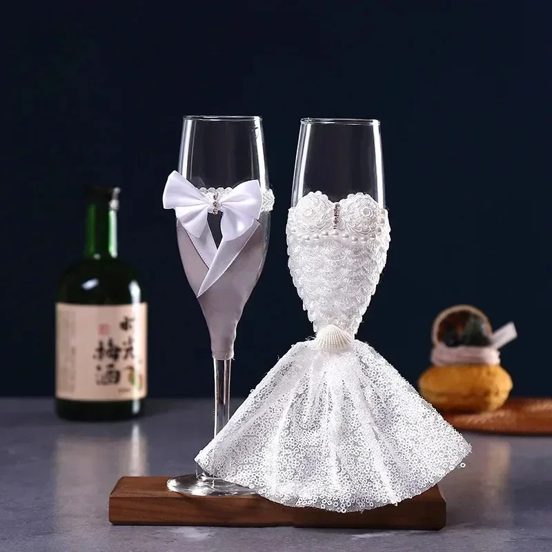 A Pair Exquisite Flute Cup Celebration Romantic Wedding Champagne Cup Lovers Glass Cup Special Gift Suitable for Wedding Party