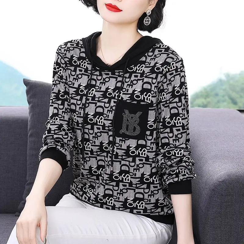 

New Hooded Sweatshirt with Knitted Print for Wealthy Women Loose Middle-aged Mothers Western-style High-end Tops for Women