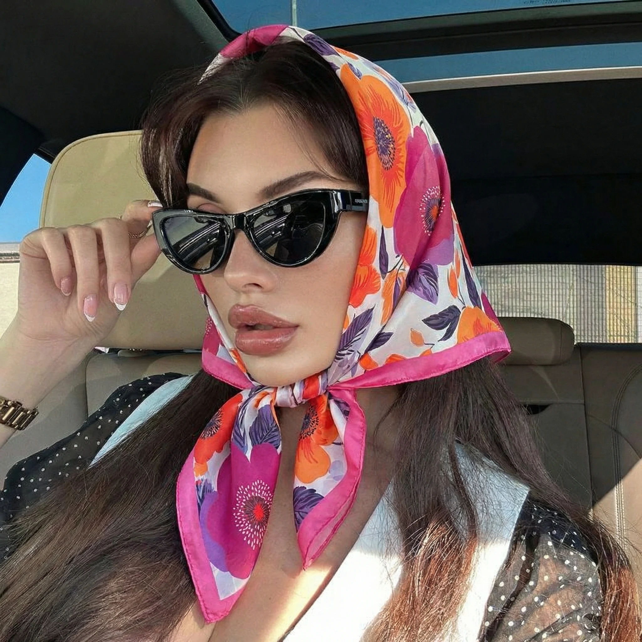 

Шелковые квадратные платки 70*70 см для женщин: хиджабы, шали, абайи, исламские вуали, тюрбаны, головные платки, фуляры, банданы, пляжные парео 2026