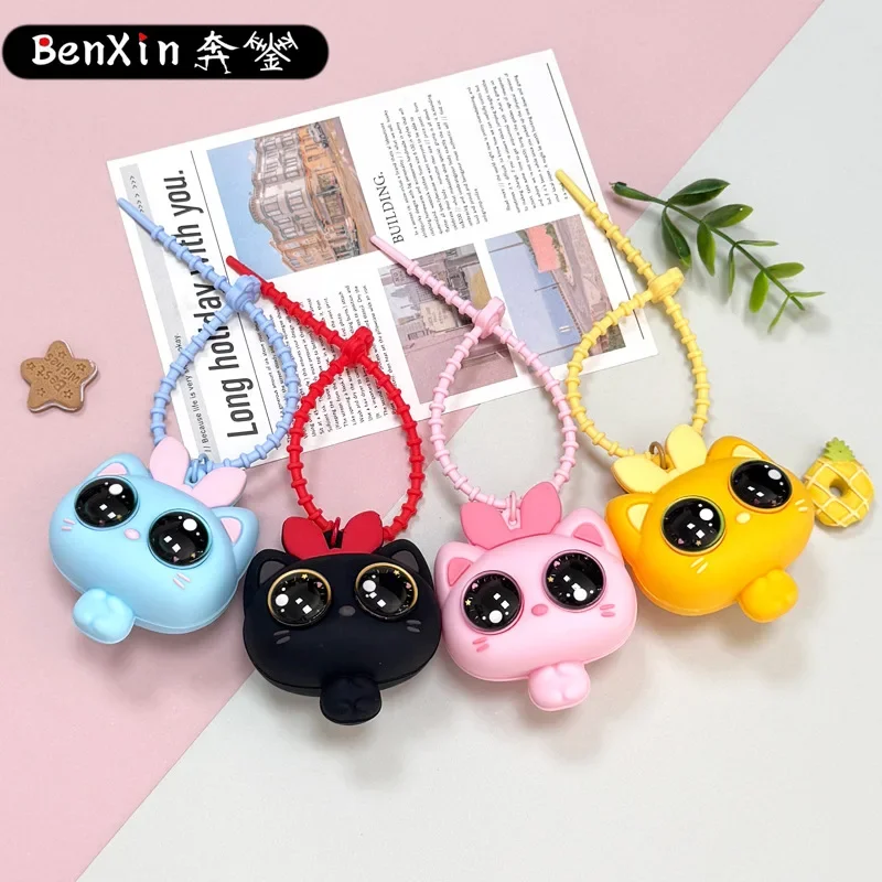 

Miniso Mini Stress Relief Pinch Fun Release Stress Relief Tool Toy Cartoon Keychain Schoolbag Pendant, bag pendant