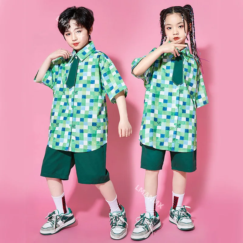 

Детский костюм черлидинга для церемонии открытия спортивных встреч начальной школы