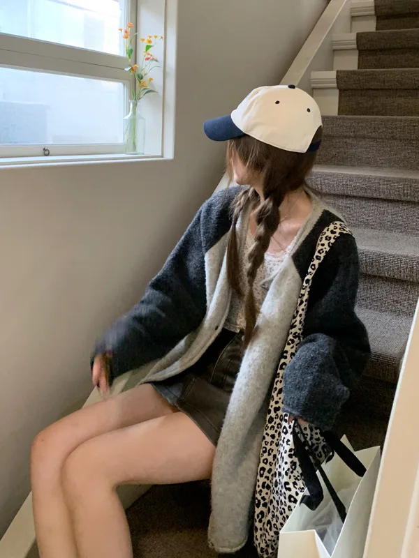 

Laid-ba Design Thiened Knitted Woolen Sweater Spring 2026 Season Color Blo Outerwear Open Cardigan Soft Long Sve Wom...