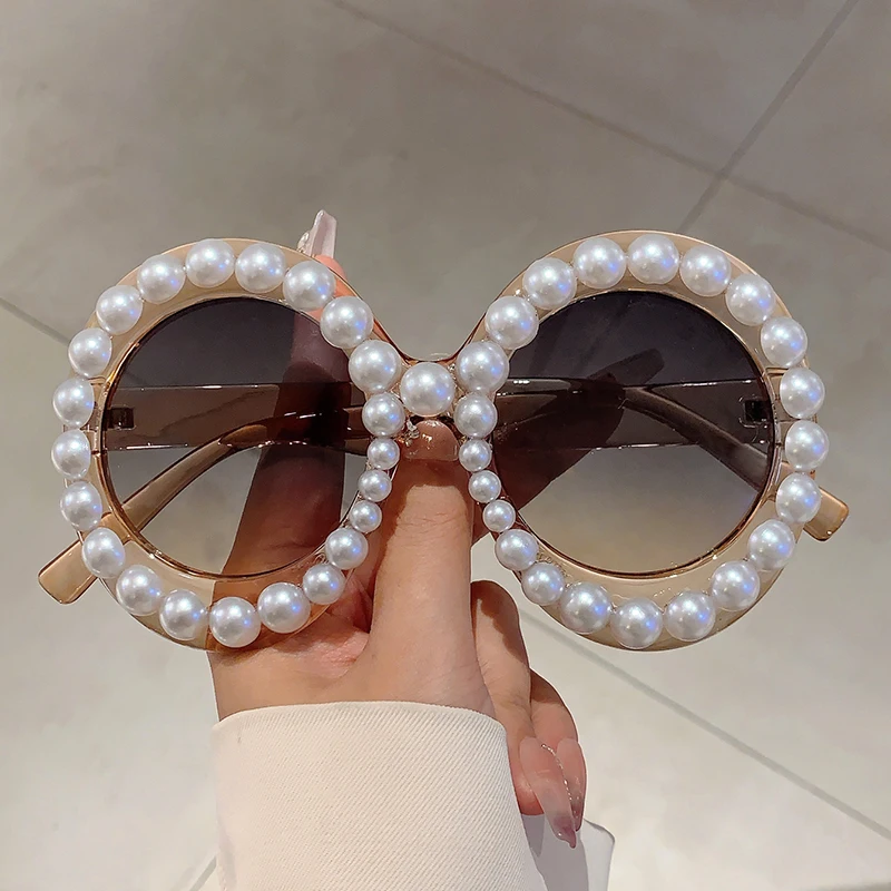 KAMMPT Retro Runde Design Shades Frauen Chic Weiße Perle Dekor Sonnenbrille Original Marke Hohe Qualität Urlaub Strand Sonnenbrille
