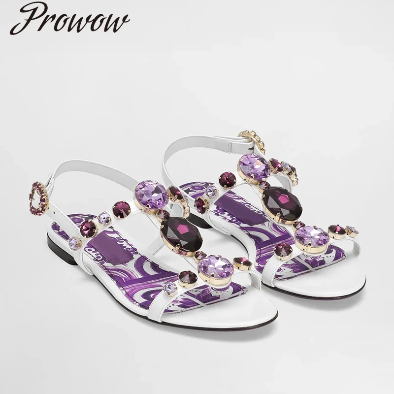 

Новые богемные босоножки на плоской подошве с открытым носком и стразами, красивые фиолетовые босоножки в сказочном стиле