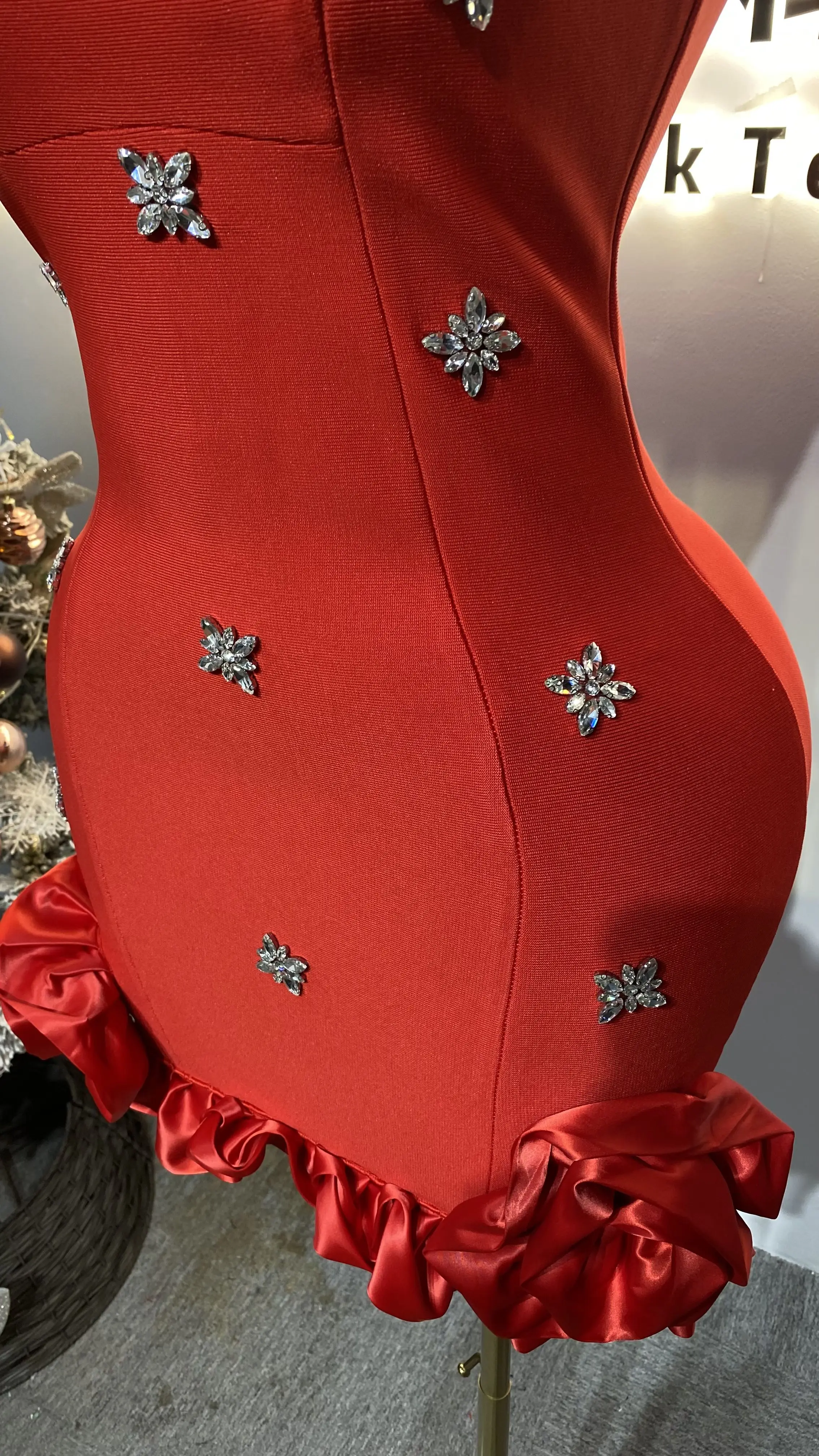 Sexy summer mini dress for women, designer style, pasta with luxurious beaded diamonds-GZXX330